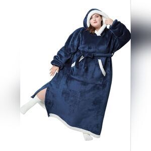 Bedsure Wearable Blanket Hoodie, Long Hooded Blanket Sweatshirt